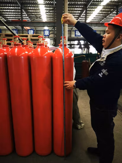 70L 150bar ISO9809 High Pressure Vessel Seamless Steel CO2 Carbon Dioxide Gas Cylinder